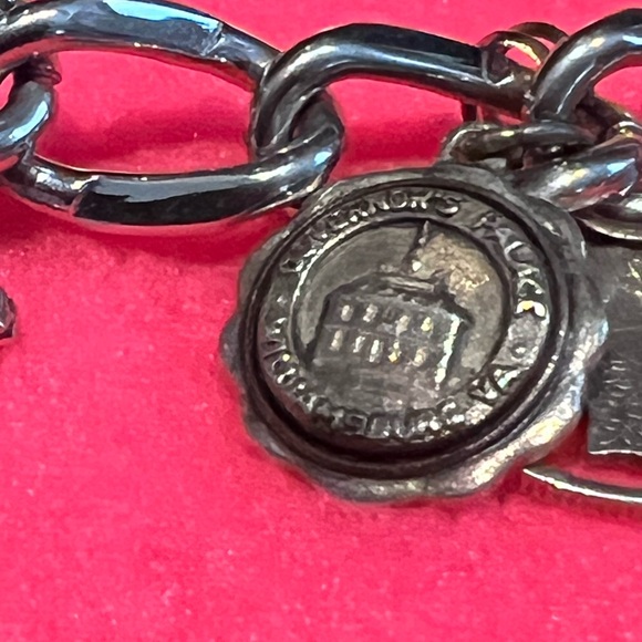 Monet Vintage 7” Charm Bracelet, DC & More - Picture 10 of 11